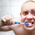 كيف يمكنك تبييض أسنانك بأمان في المنزل؟