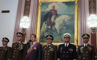 Ljudje so s Chavezom vstopili v palačo Miraflores