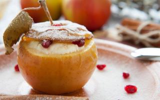Kako speči jabolka v mikrovalovni pečici Kako speči jabolka za doječo mamo