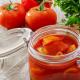 Najbolji recepti za pripremu aromatičnog domaćeg paradajza za zimu bez sirćeta