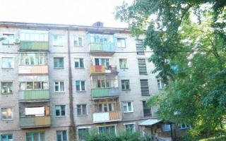 Fenstergrößen in Chruschtschow.  Metall-Kunststoff-Fenster